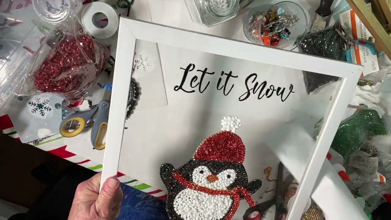 HOW TO MAKE A WINTER PENGUIN WITH GLASS, RHINESTONES  AND RESIN ON GLASS,  2022