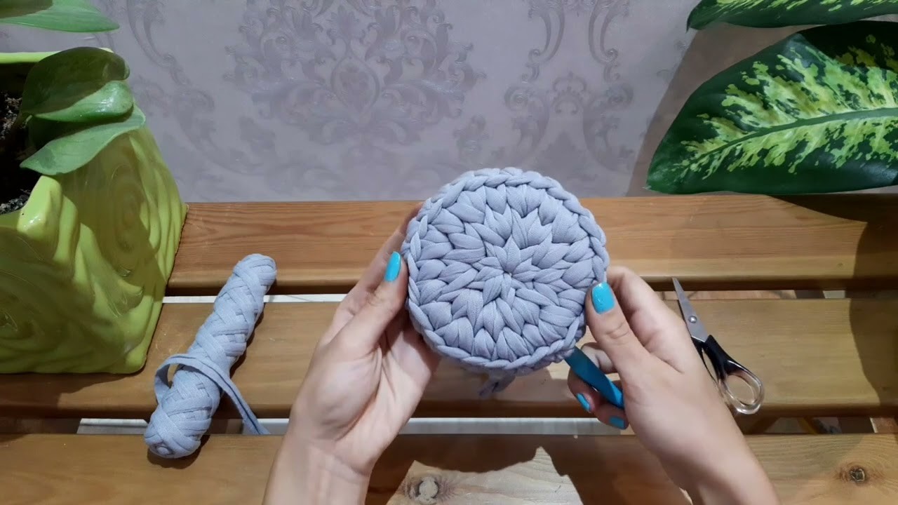 How to crochet two colors circle basket |easy tutorial for beginners|