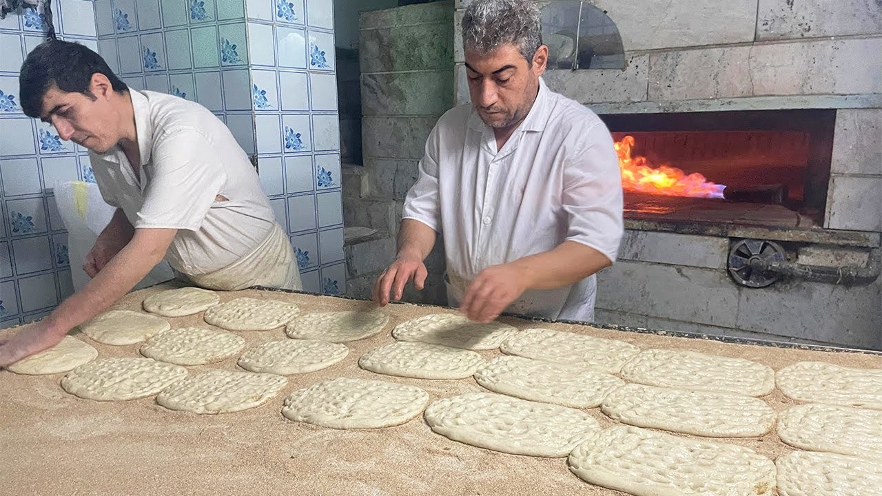Traditional Bread of iran|Cooking Bread|Baking Barbari Bread IRAN