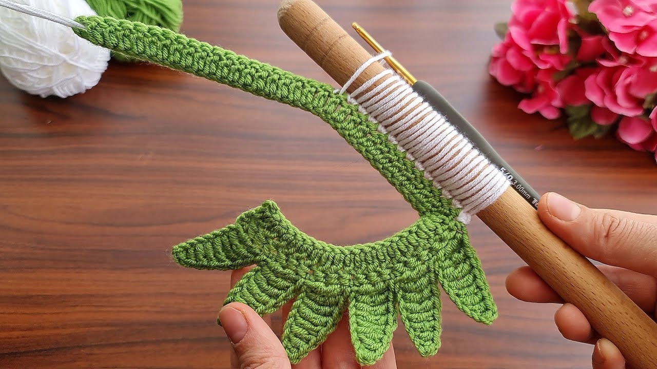 Wow !! Super easy, very useful crochet keychain ,flower,ornament ✔ sell and give as a gift.