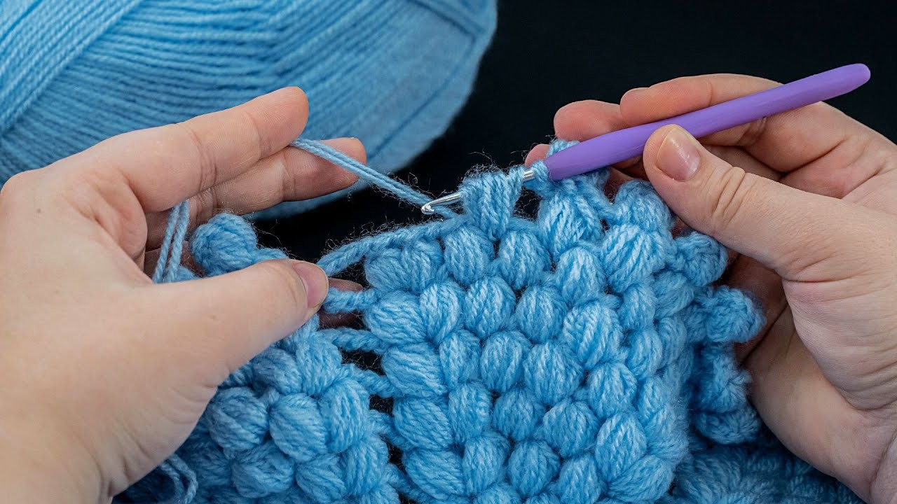 Beautiful and simple pattern with a crochet hook - a tutorial for beginners!