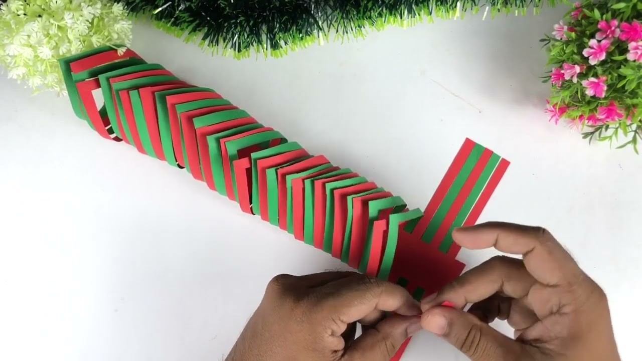 Paper Craft For School   Christmas Crafts   Christmas Decorations Ideas   Christmas Wreath Making