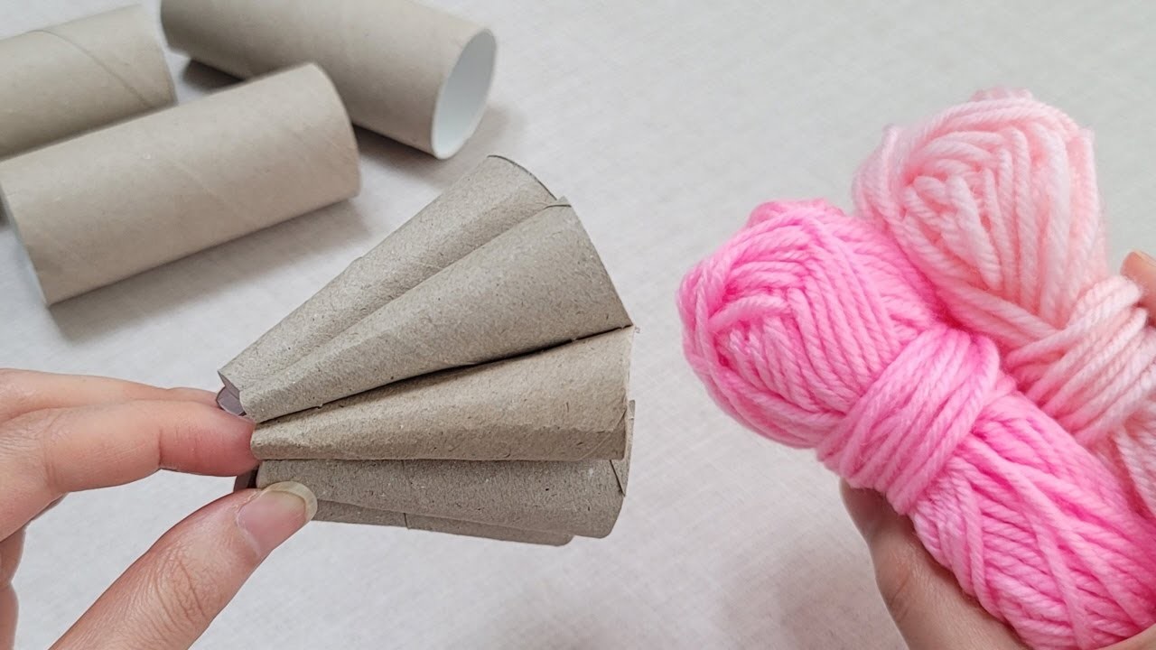 So Cute !! You'll be speechless this amazing idea with toilet paper roll, yarn. DIY recycling