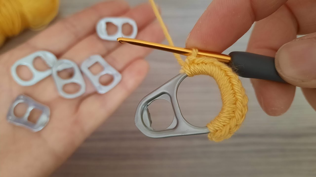 AWESOME CROCHET DIFFERENT KEYRING GIFT.Very easy how to watch.christmas gift.gift for beginners