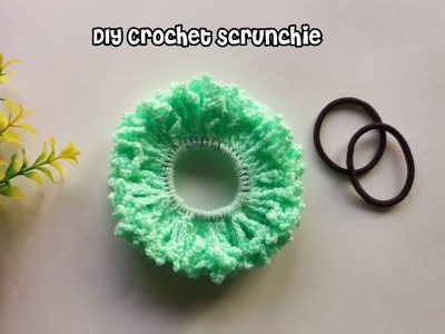 DIY Crochet Scrunchie - Quick tutorial | #crochet @crochetclasses