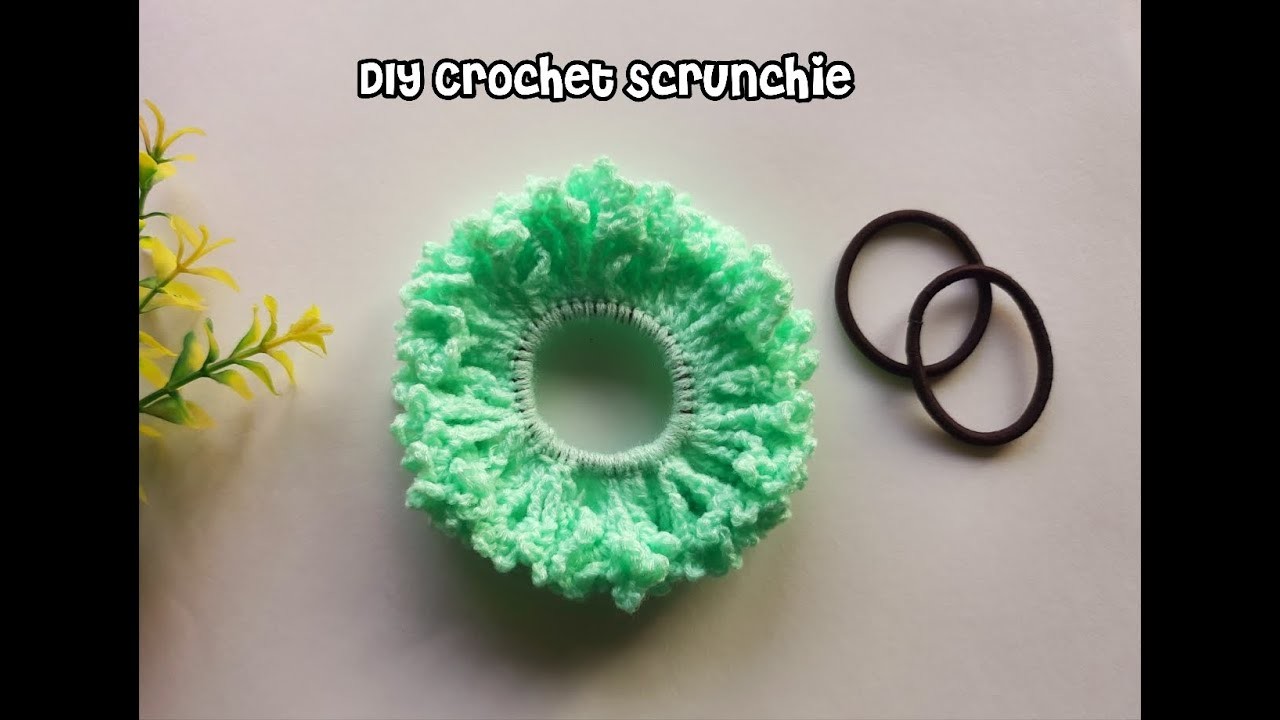 DIY Crochet Scrunchie - Quick tutorial | #crochet @crochetclasses