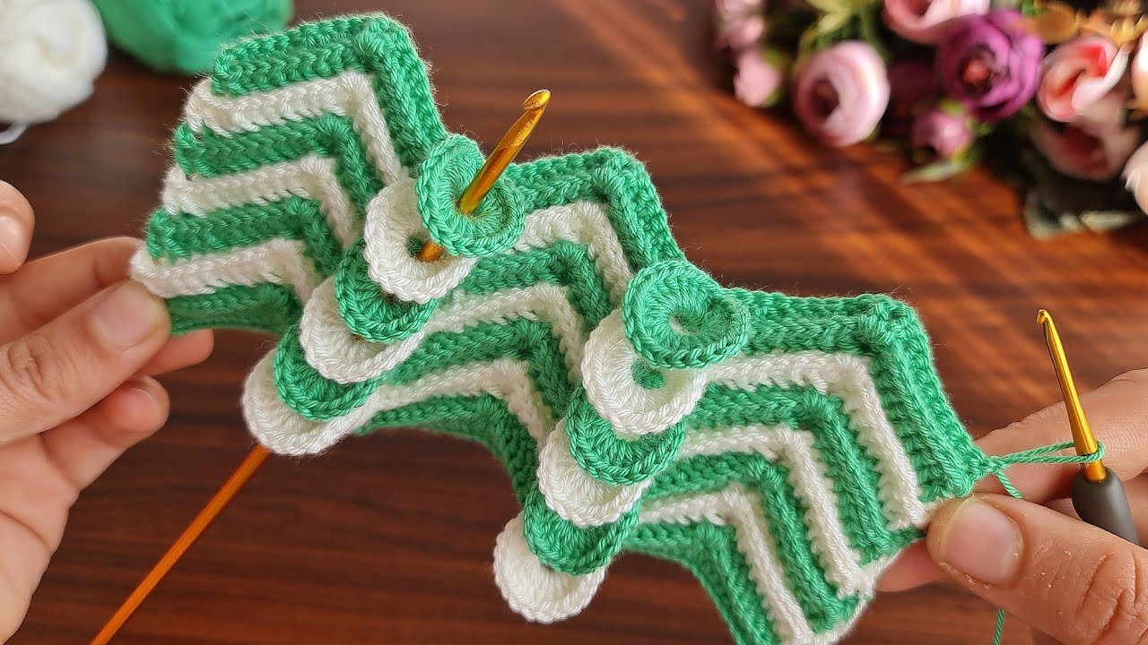 Wow!! Super knitting, how to make eye catching crochet model ???? Tığ işi göz alıcı örgü modeli