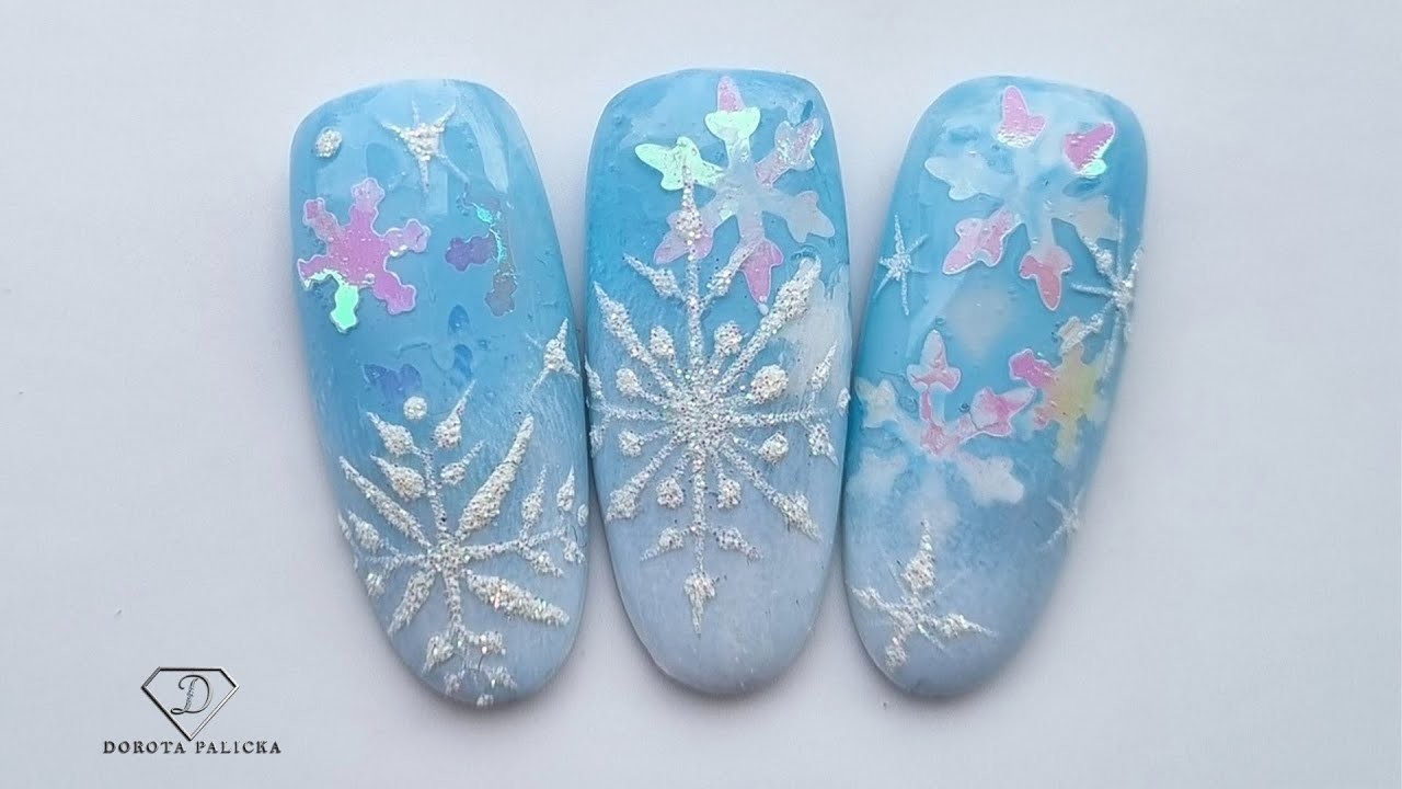 Frozen Nail Art. Glitter snowflakes encapsulation. Ombre frozen nail art. Nails 2023