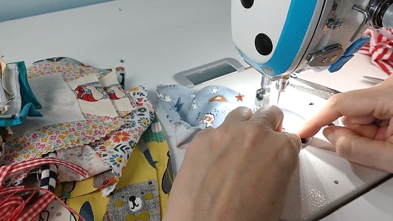ASMR 13 sewing. Relaxing sound for sleep. Pattern at : https:.www.etsy.com.es.shop.AdayinLilliput