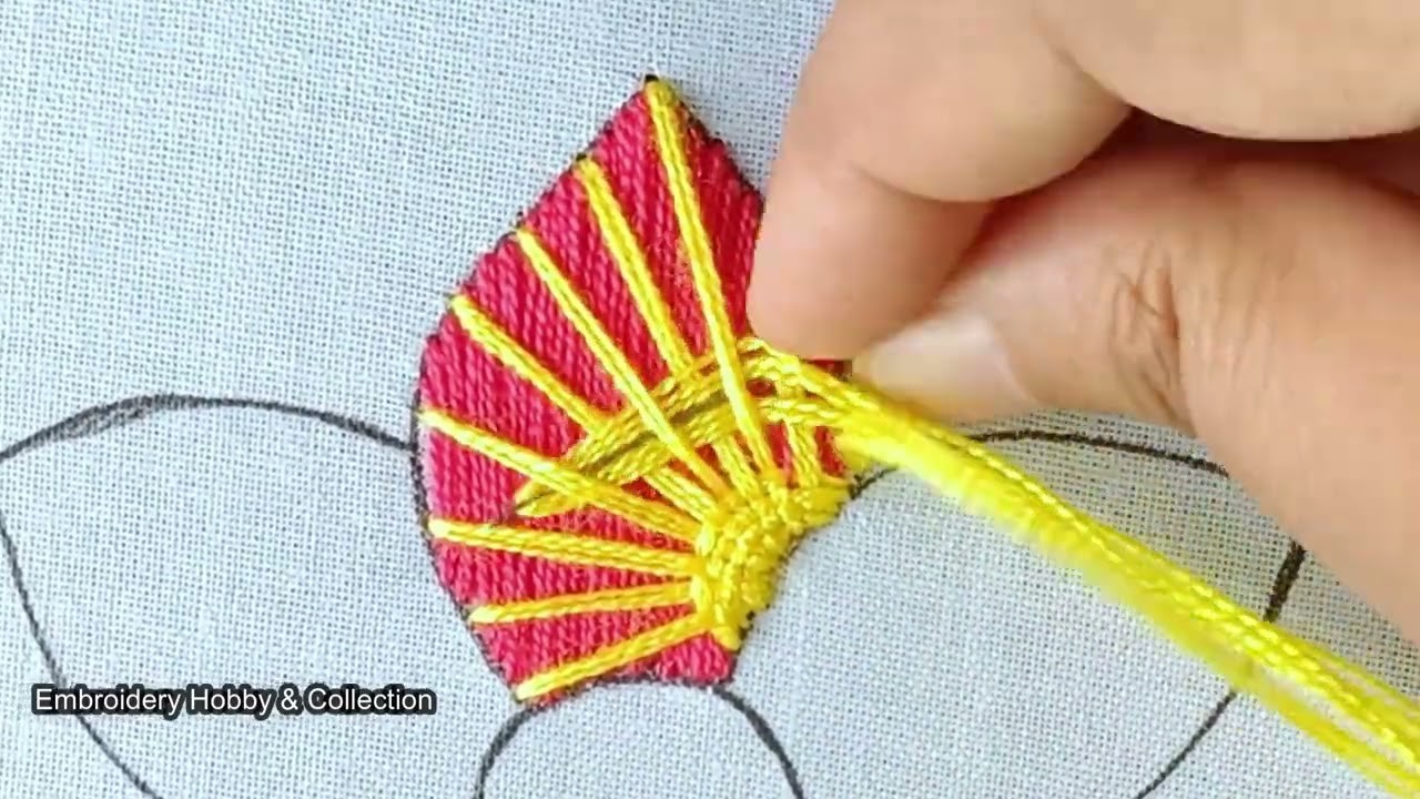 Beautiful flower hand embroidery tutorial.Needle pount.Bordado fentacia #handembroidery #sewinghacks