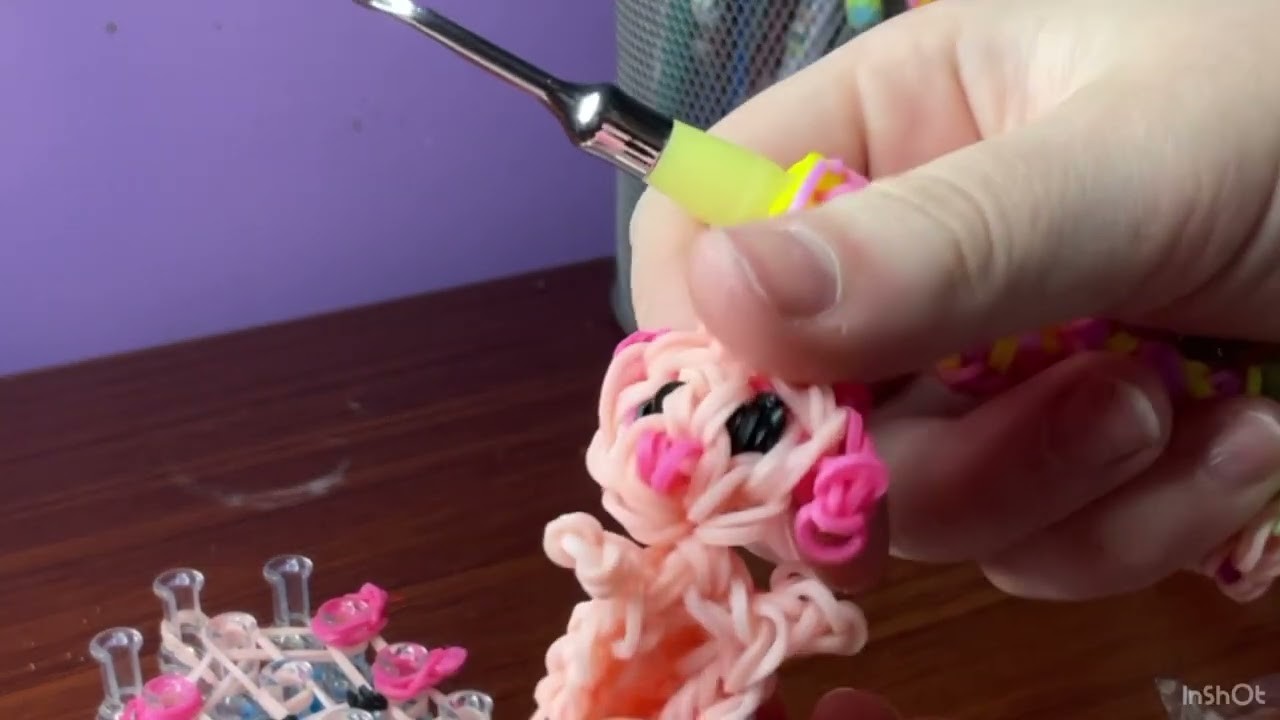 How do you make an axolotl rainbow loom!!! 10 out of 10 should try it￼￼!!!