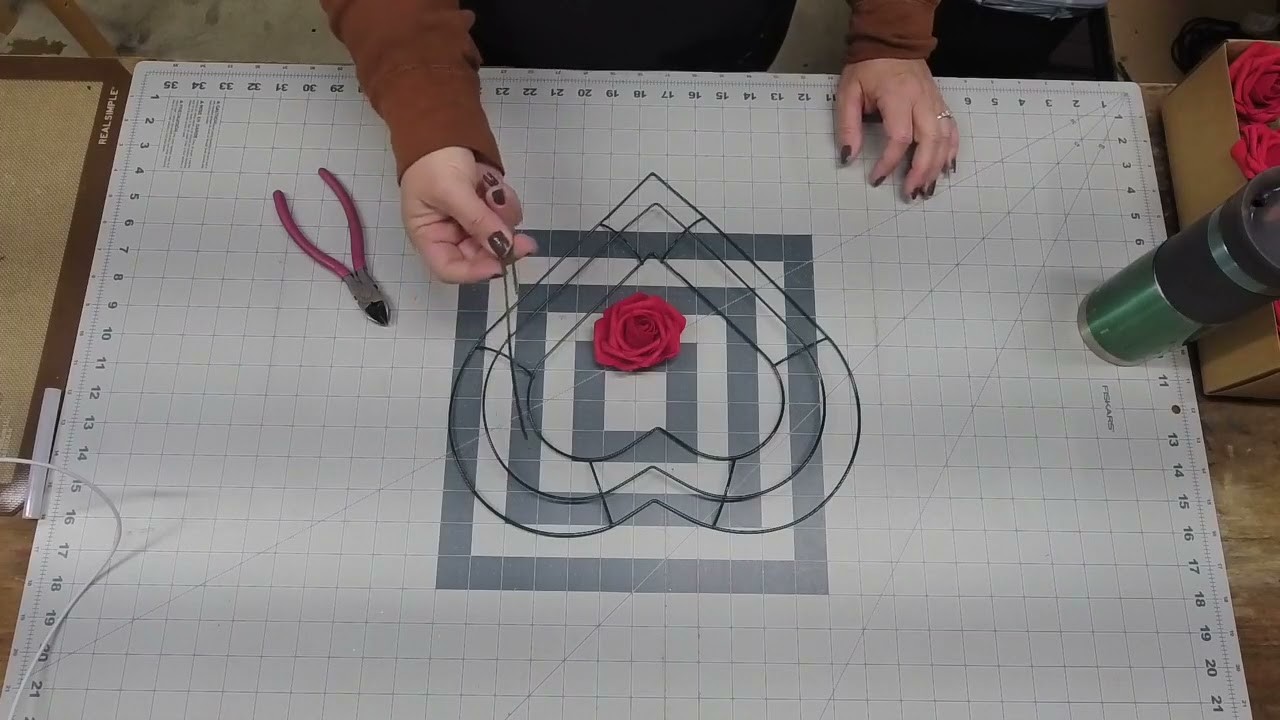 How to Make a Heart Shaped Rose Wreath Tutorial