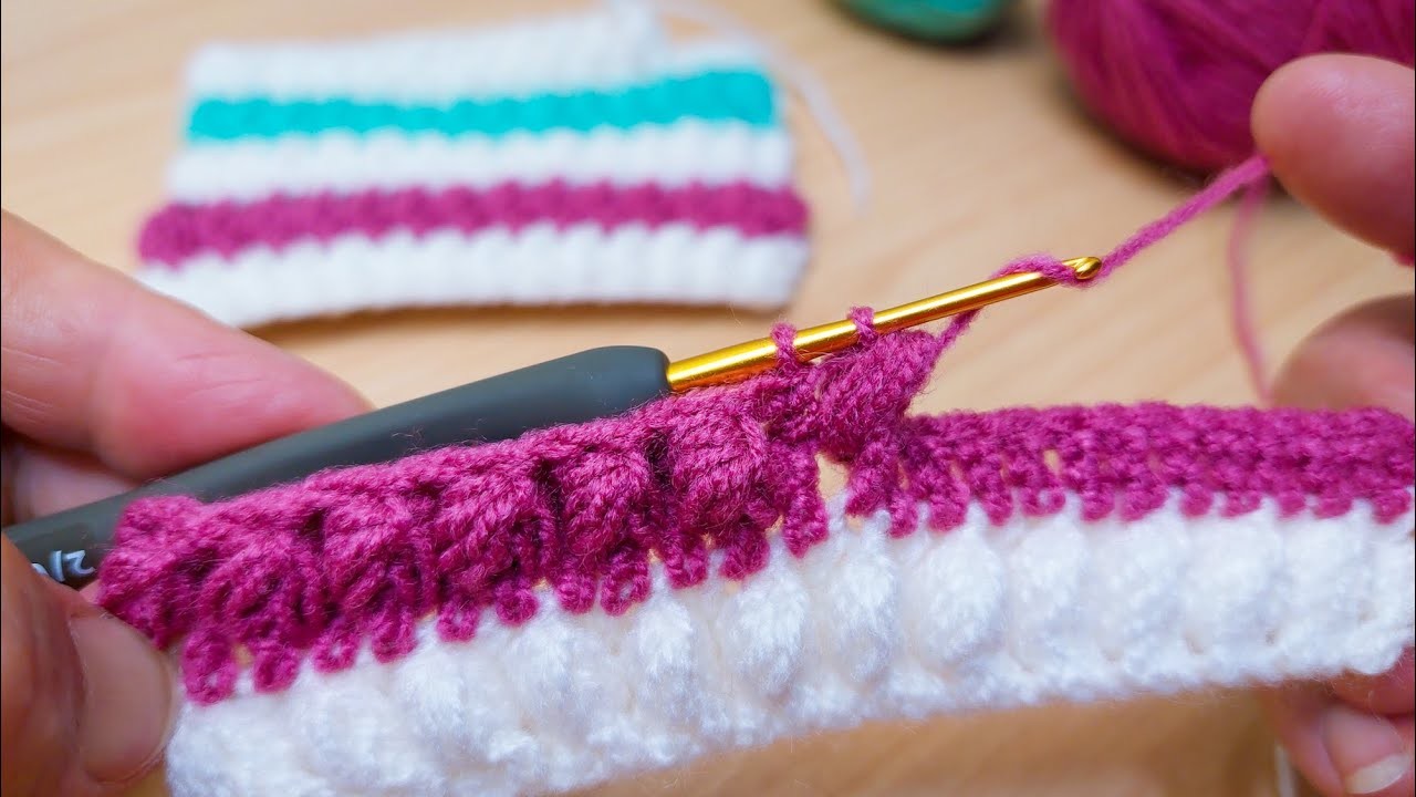 The most widely used crochet pattern only and only in two rows. En çok kullanılan tığ işi modeli