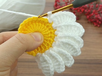 Wow very easy crochet daisy motif making #crochet #knitting