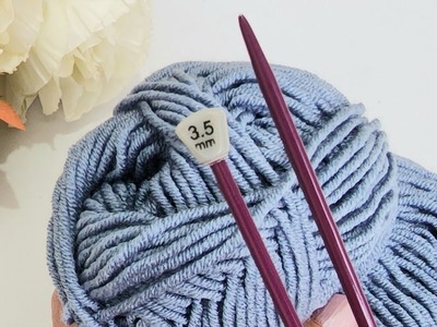 This Stitch is so beautiful! Easy and flashy! I have never knitted two needles so beautifully