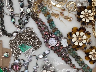 Valuable Thrift Store Vintage Jewelry Haul- 925, Gemstones, Diamonds And Charm Beads Pandora (012)