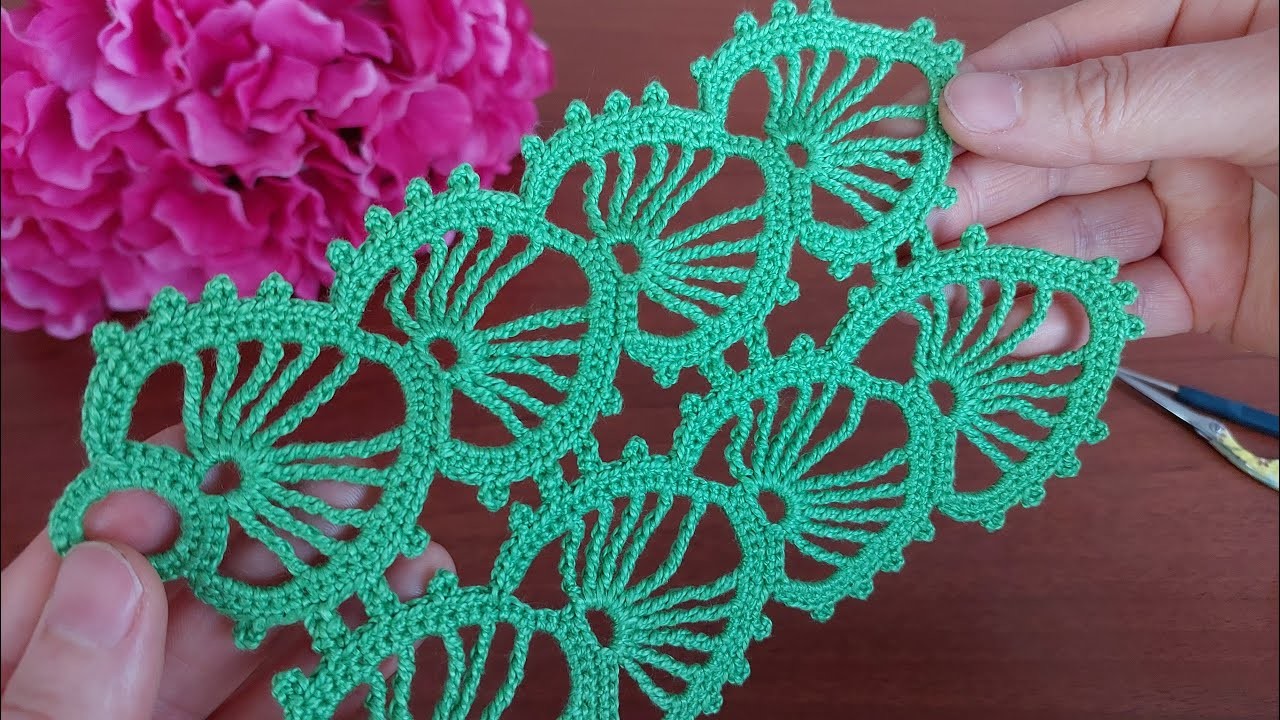 Fascinating How to make a very beautiful very stylish crochet lace? crochet ranır, etol shawl