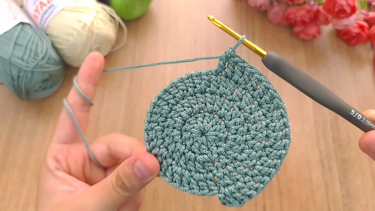 Wow! VERY NICE IDEA!????My Friends Love it, I can make 25 keychain from this model in a day !CROCHET