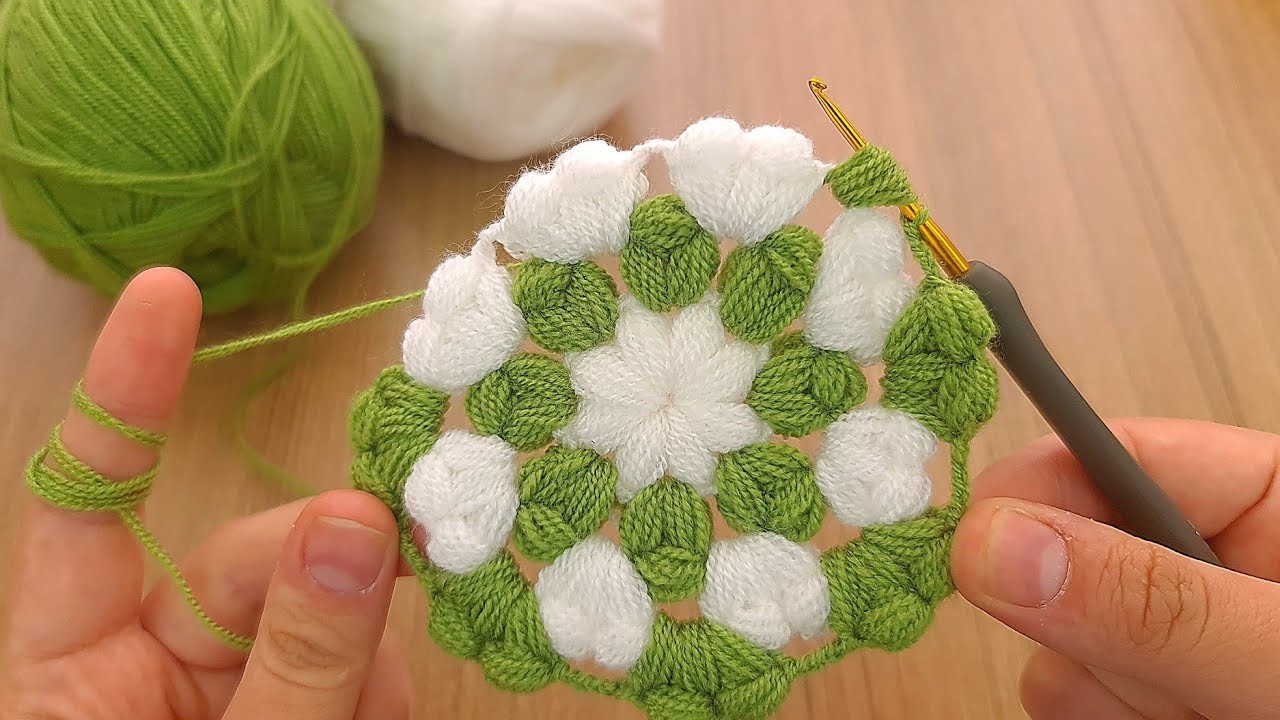 Wow !! You won't believe! How easy it is to crochet this pattern. Gorgeous Crochet Pattern! Crochet