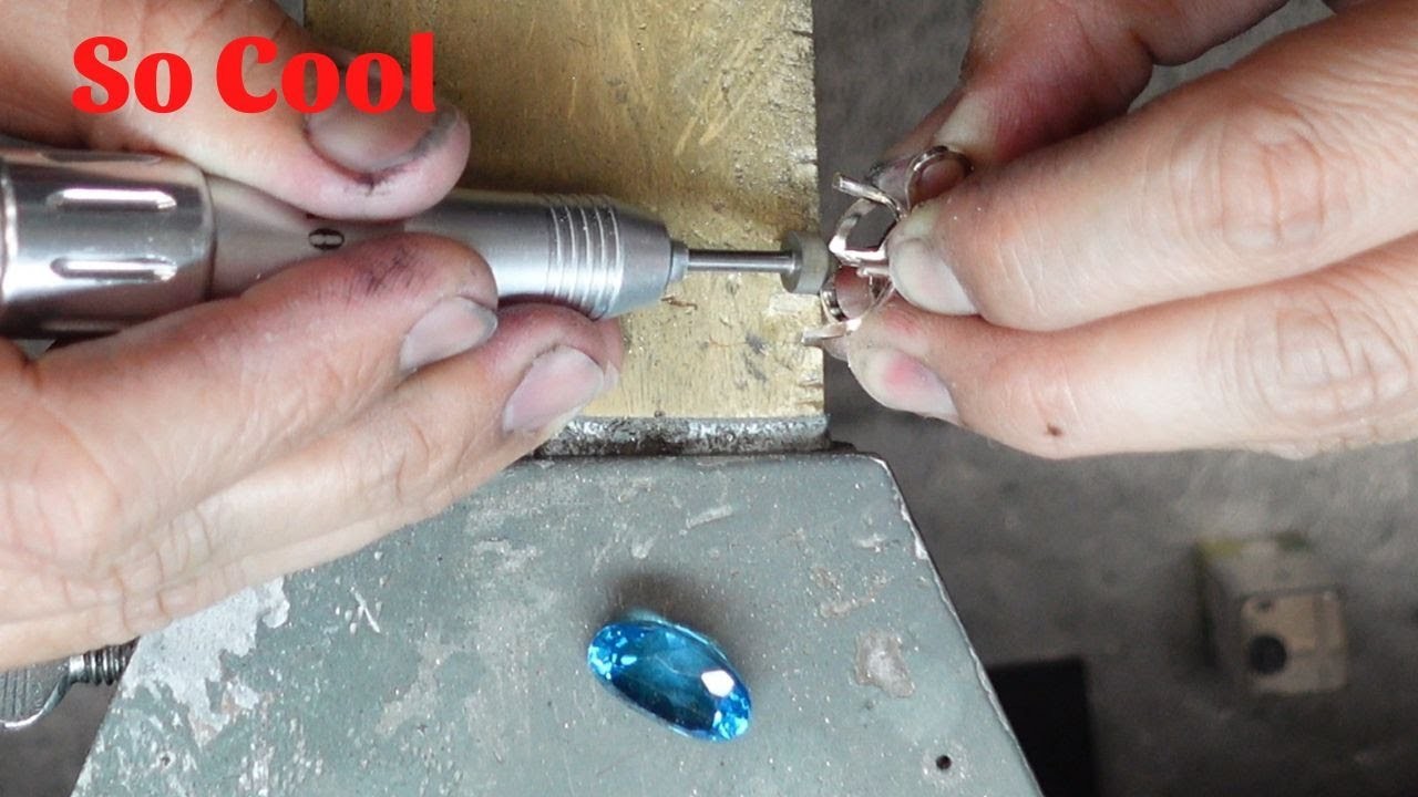 57 Carat Blue Topaz Set in The Pendant | Handmade Jewelry | Cool Crafts Chanel