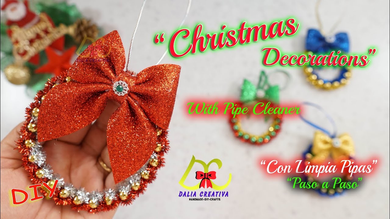 DIY Christmas Decorations With Pipe Cleaner. Coronita Navideña #christmasdecorations #christmasdiy