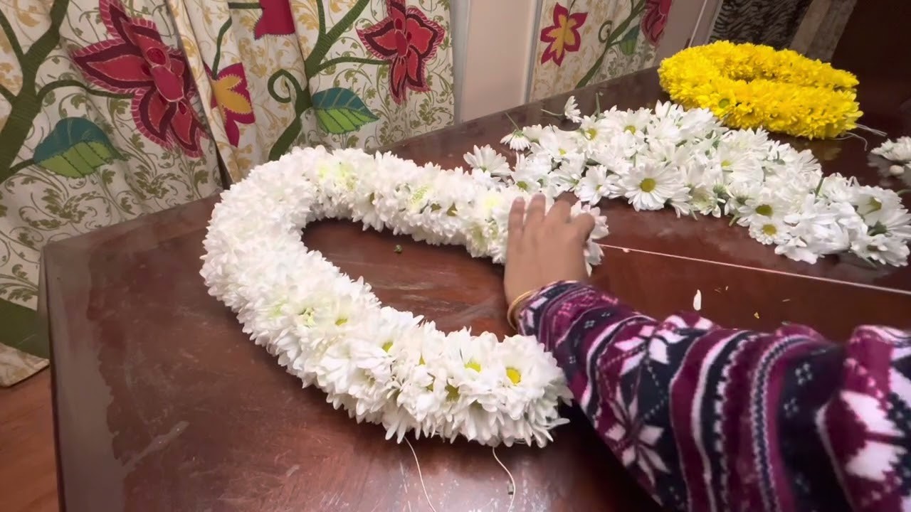 How to make samanthi flower garland | samanthi poo malai kattuvathu eppadi