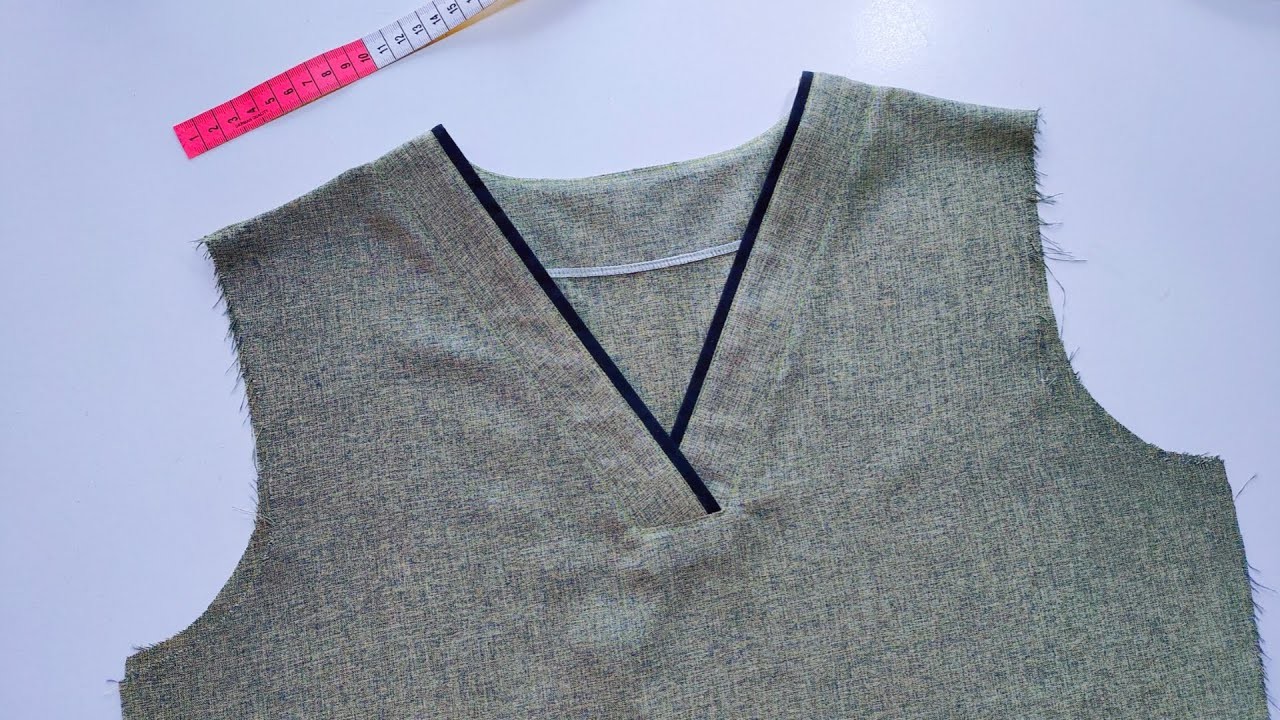 How To Sew A V-Neck Collar  | Sewing Techniques Tutorial For Beginners