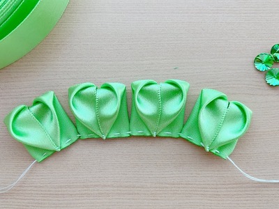 DIY, How to Make Four-Leaf Clover With Satin Ribbon (247)