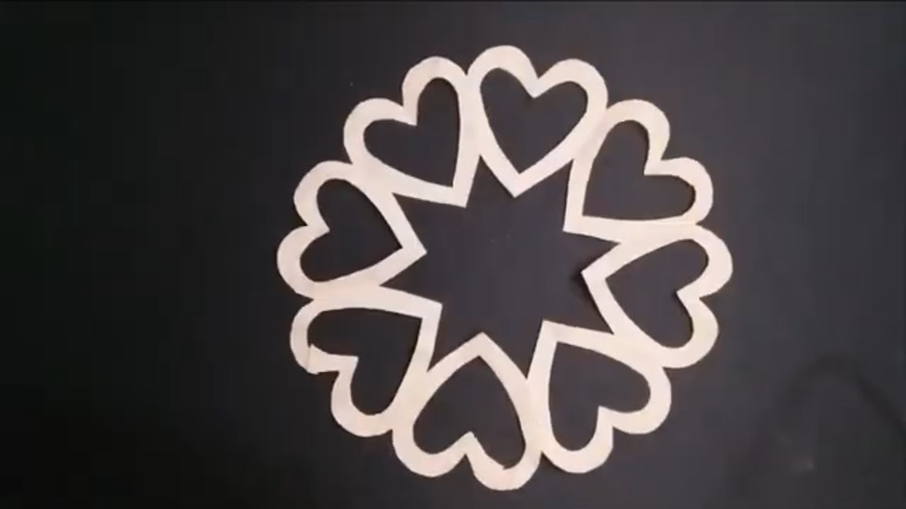 How to make easy paper snowflakes easy.paper snowflakes 5 minute crafts.paper snowflakes craft