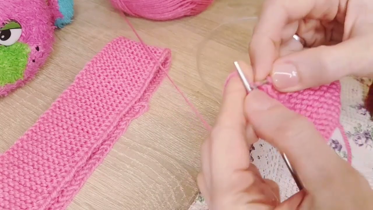 Knitting ASMR. Knitting a headband for a duck. Part II