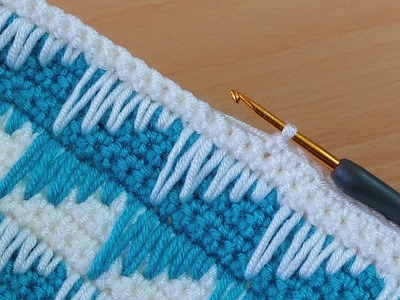 Very easy two-color knitting that anyone can do.herkesin yapabileceği çok kolay iki renkli örgü