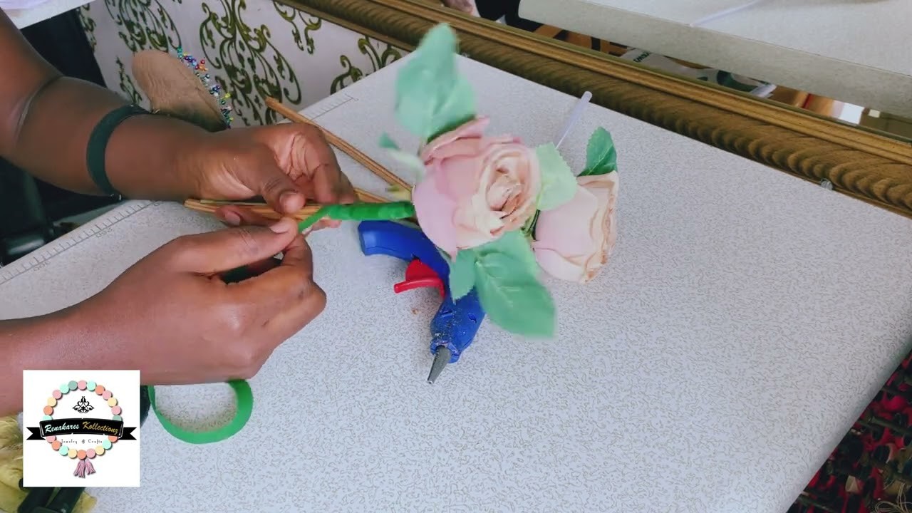 How to make a perfect bridemaid bouquet with a single rose