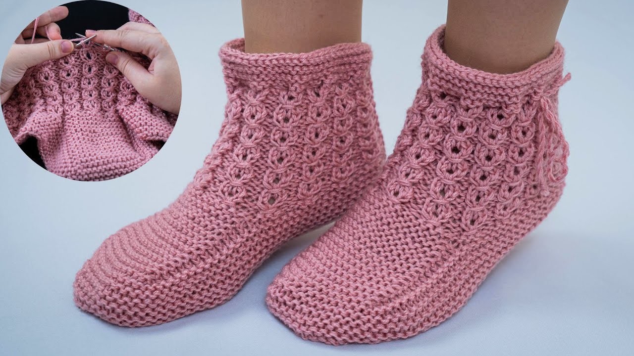 Cool socks.slippers on 2 knitting needles - even a beginner can handle it!