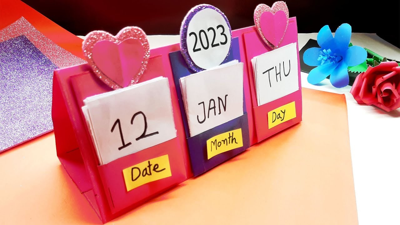How to make a New Year Desk calendar in 2023: Handmade and easy craft projects!