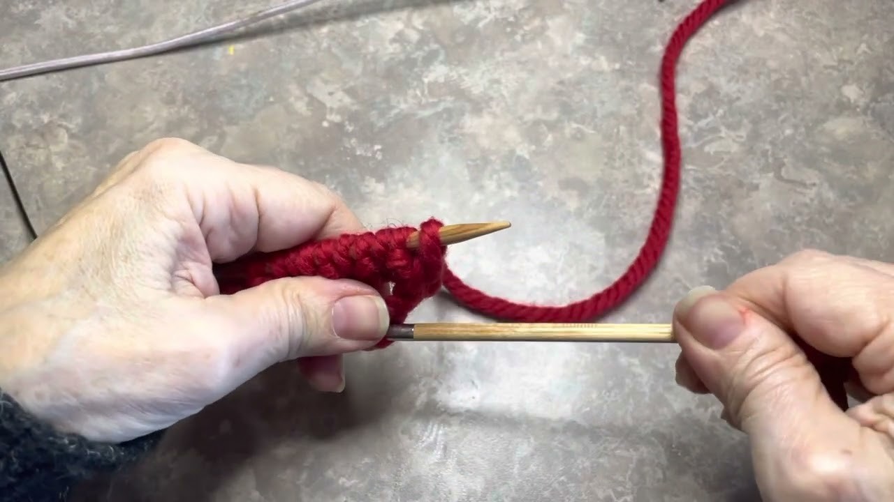 How to do a magic loop in knitting
