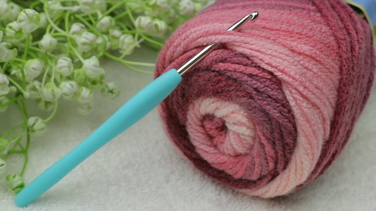 I found the Most Beautiful crochet stitch! love this Crochet pattern! Only 2 rows! crochet stitch.