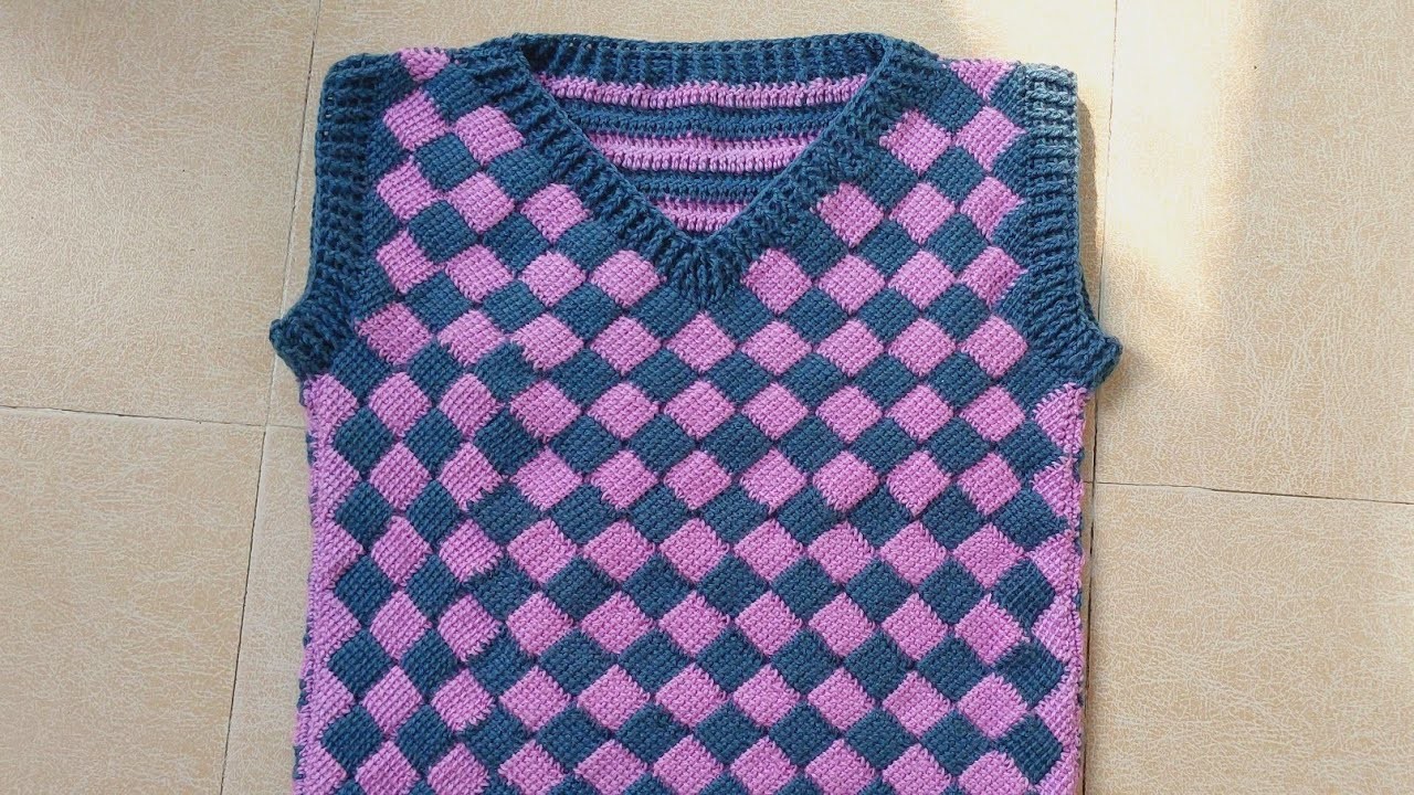 Tusinian pattern crochet half sweater for men