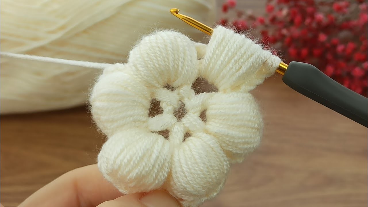Wowww.!???????? *puff puff crochet flower *very easy crochet puff flower model explanation #crochetflower