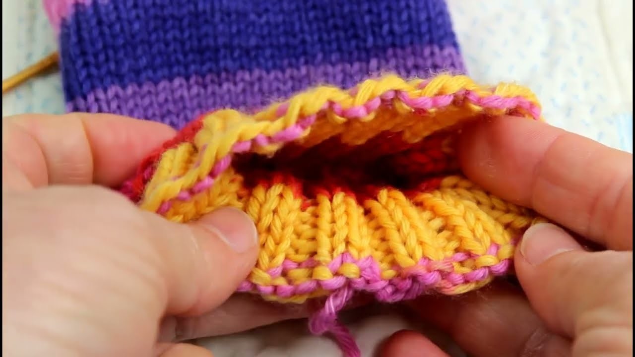 2 CIRC SOCKS Video 8 - Finishing your Socks