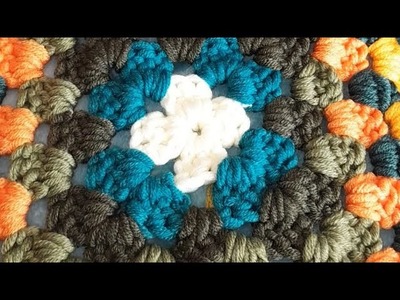 How to start a Giant Granny Square Blanket #crochettutorial #handmade #keepwarm