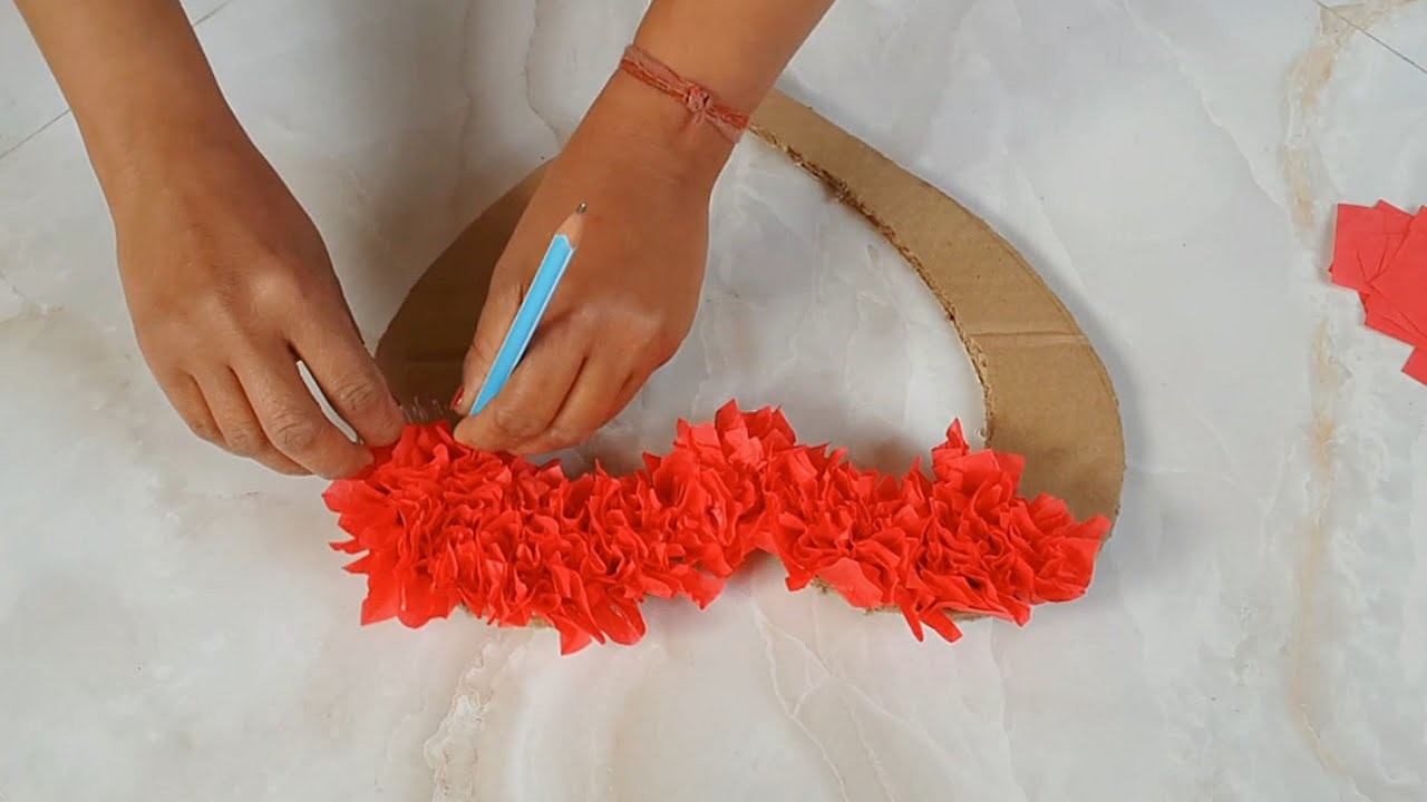 Paper heart wall hanging. Diy.Home decor idea. Paper craft.