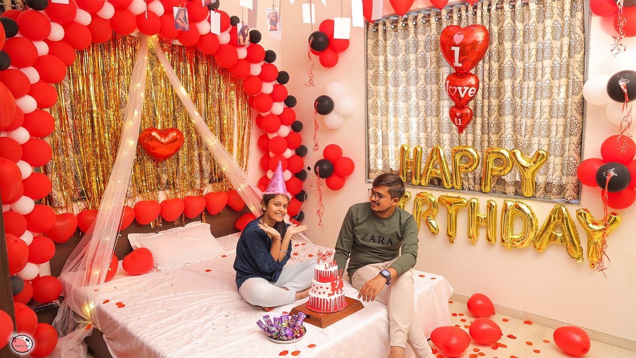 Surprise party decoration for wife.girlfriend - Hot red #party #balloon #birthday #surprise
