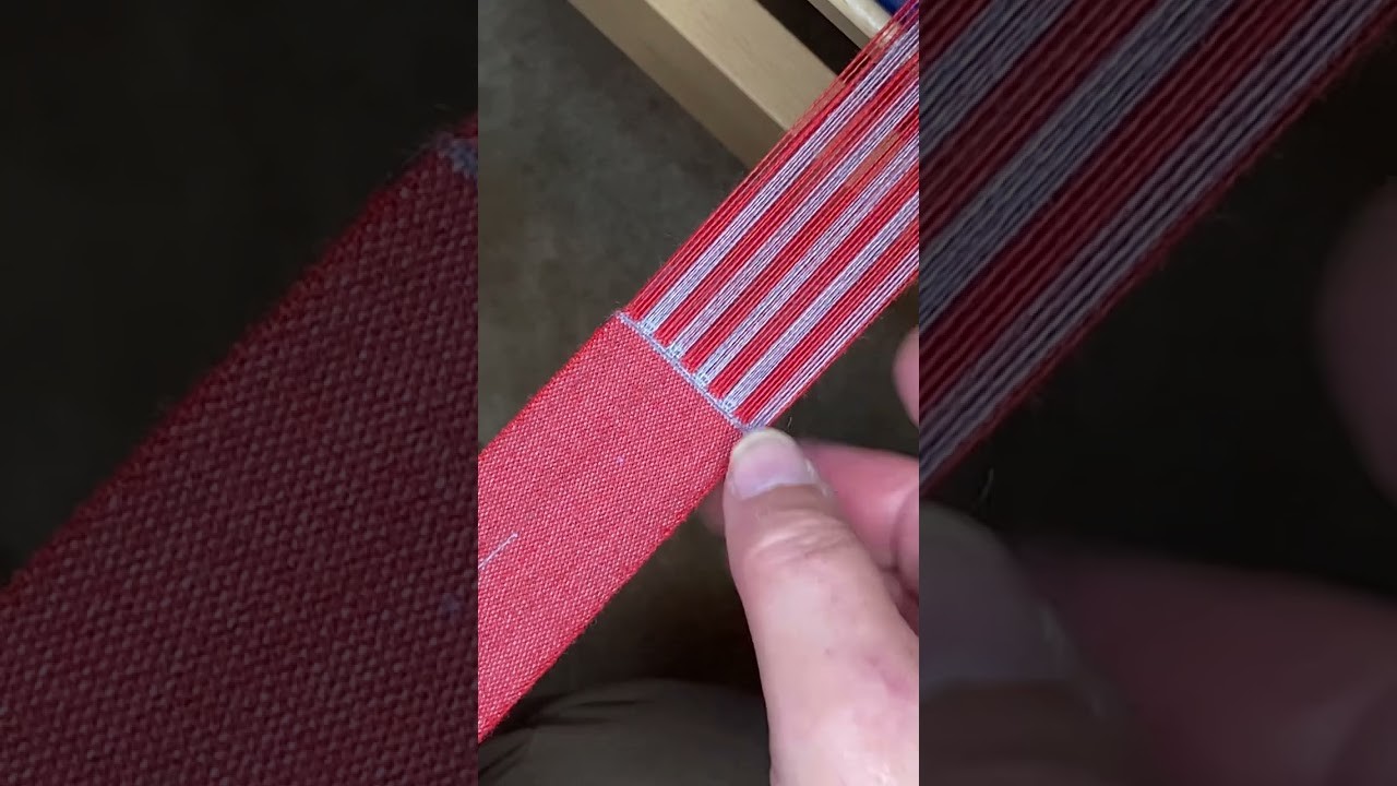 Weaving a miniature scarf part 2