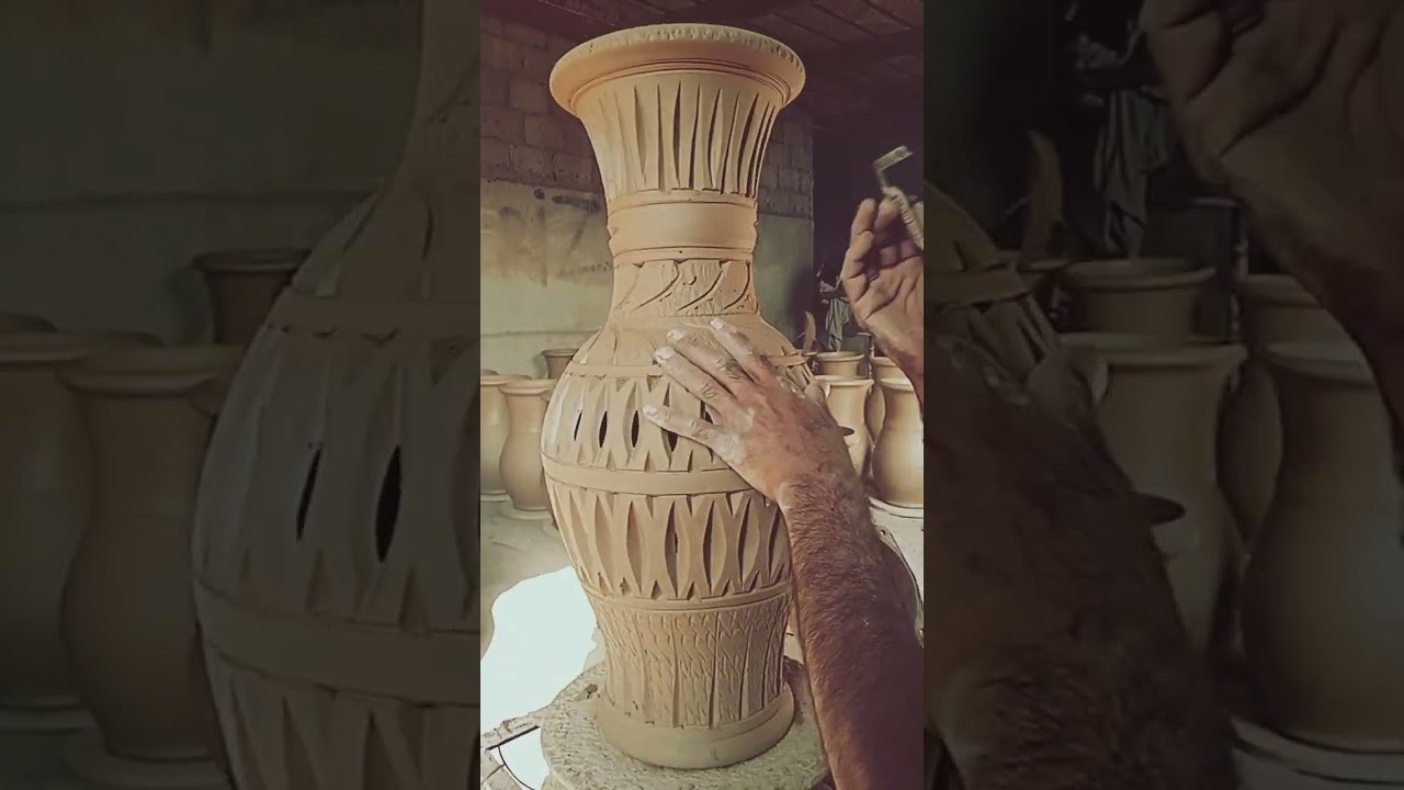 CLAY VASE MAKING BY HAND II HAND CRAFT II LABOR SKILLS