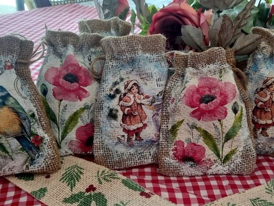 A quick Christmas craft - How to decoupage tote bags