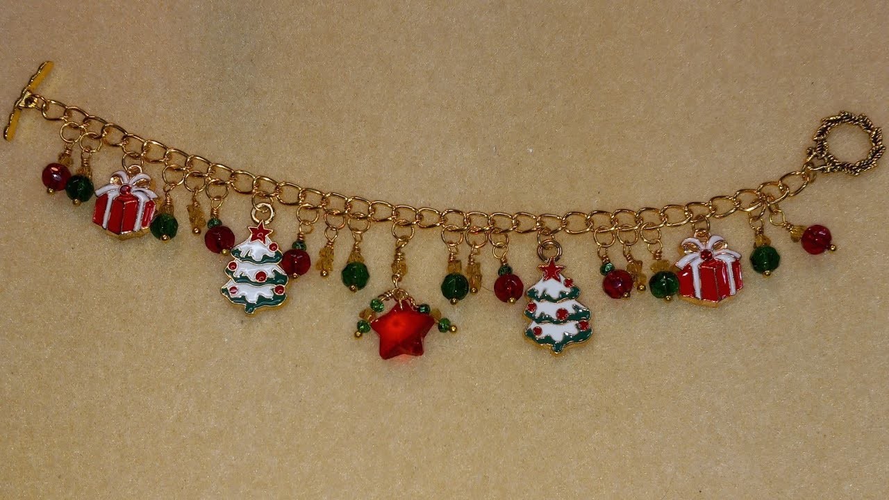 "Christmas charm" bracelet from GGC Santa's Treasure Bag pt. 1