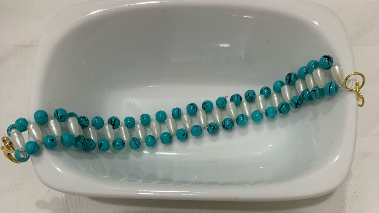 Blue and white Pearl bracelet ||Easy bracelets tutorial ||  under 10 minutes|| step by step bracelet
