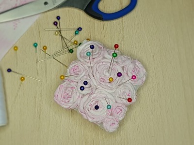 The Idea for Creating a Needle Bed from Fabric Roses - CRAFTMANIA