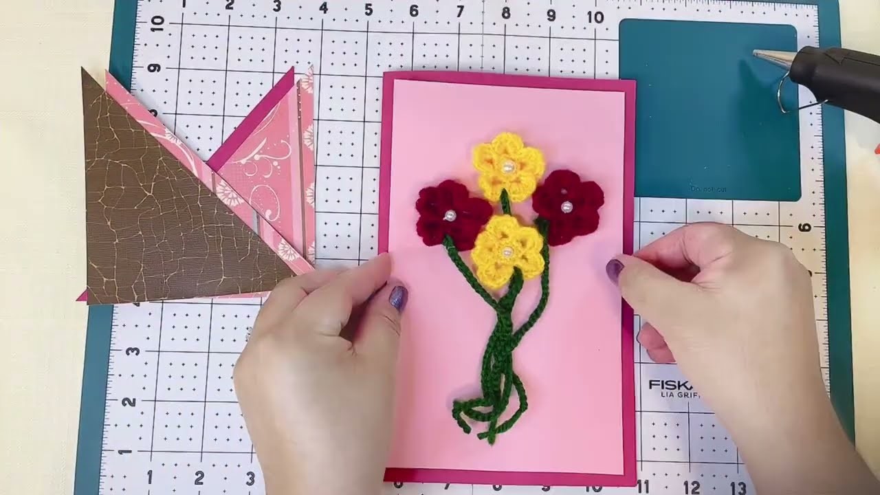 DIY Greeting Card with Crochet Flower. 3D Pop up