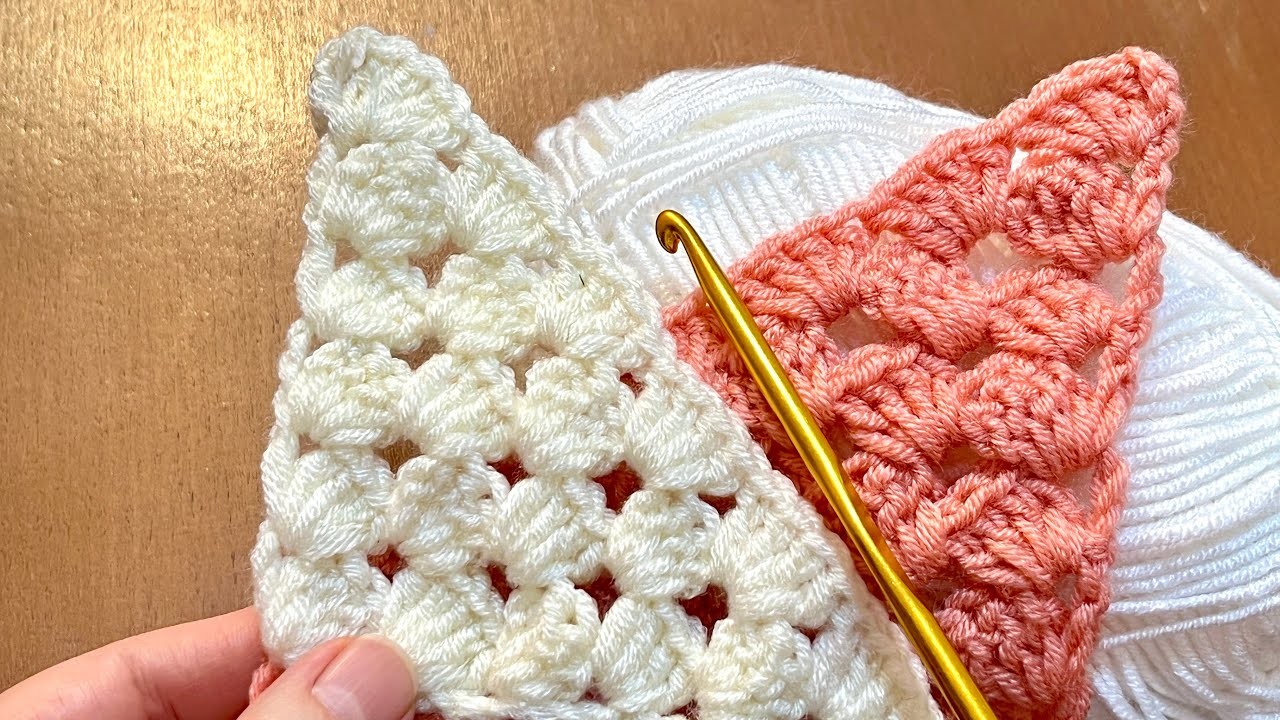 So Beautiful! GrannyTriangle❤️ Only 1 row of Easy Crochet Stitch pattern